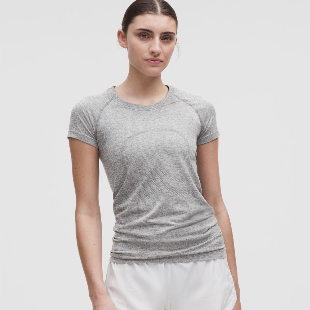 Lululemon short sleeve swiftly tech- gray slate, size 8